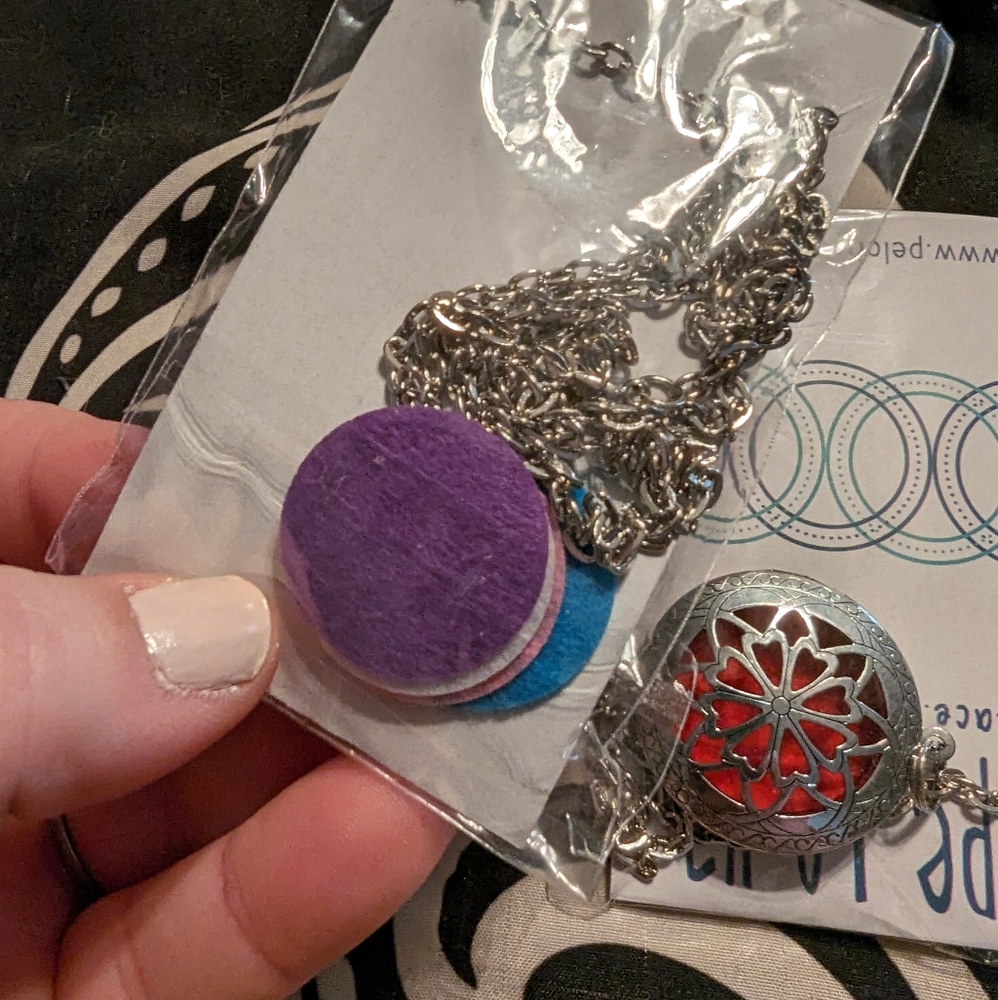 Necklace for holding essential oils